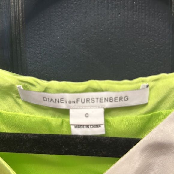 Diane Von Furstenberg cruise edition silk dress - Picture 7 of 8